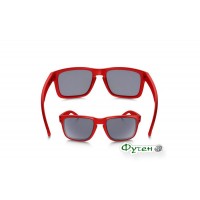 Очки Oakley HOLBROOK matte red w/grey